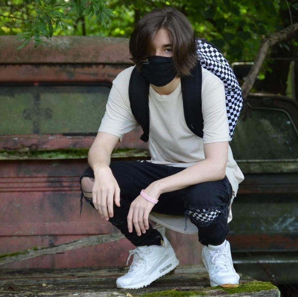 Meet your Posher, K - Picture 5 of 5